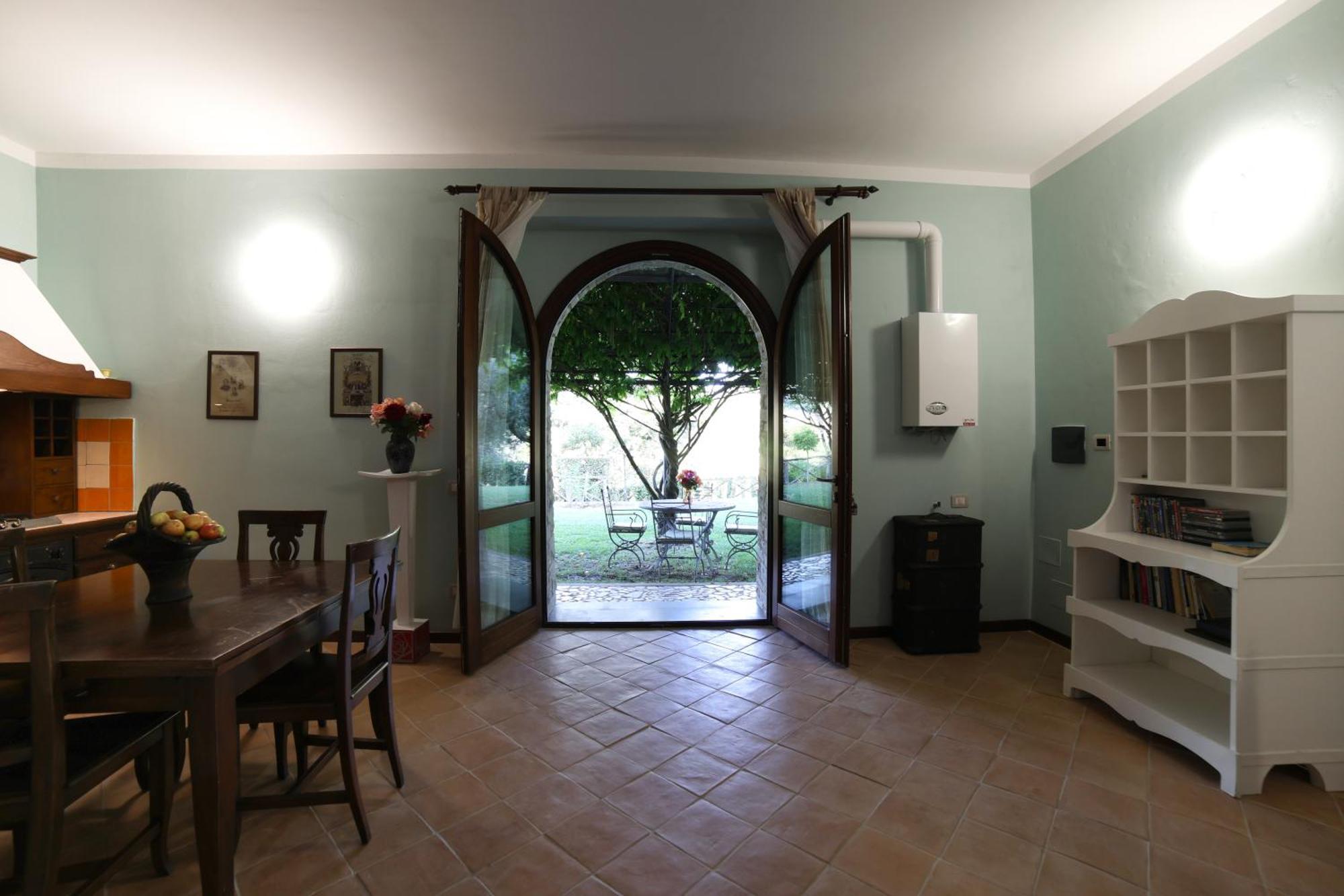 Ht Castello Di Campolongo Aparthotel Valfabbrica Exterior photo
