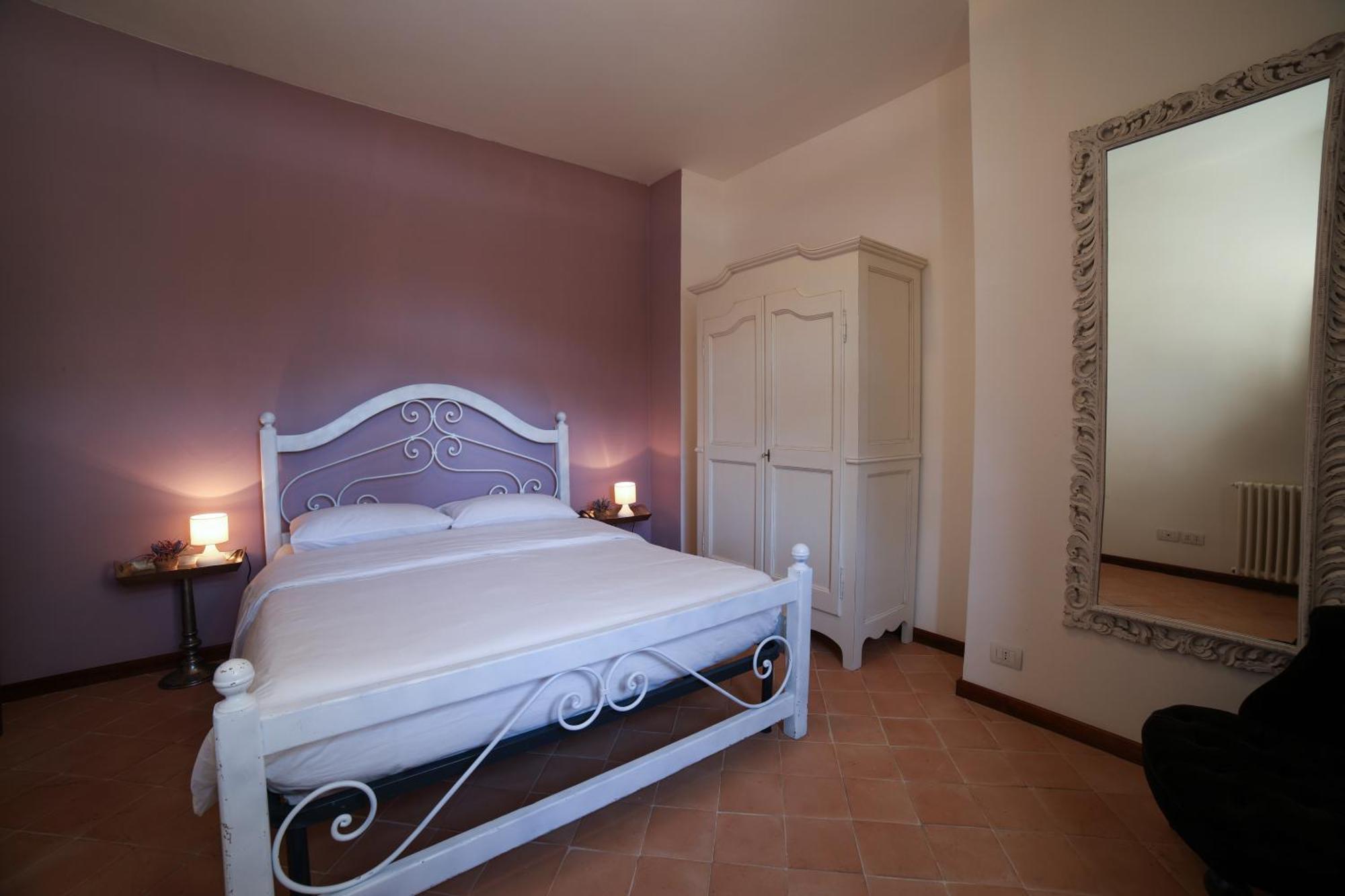 Ht Castello Di Campolongo Aparthotel Valfabbrica Exterior photo