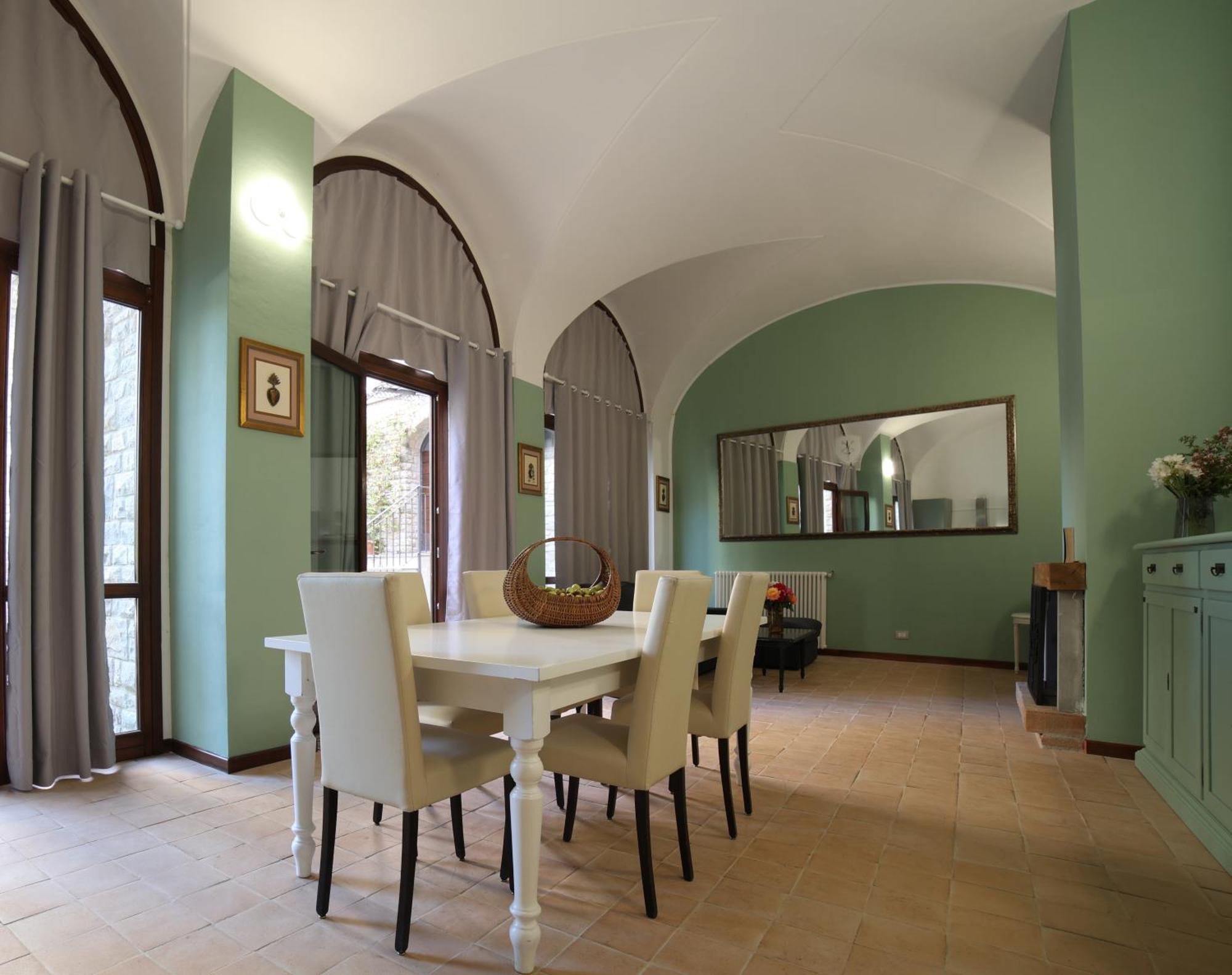 Ht Castello Di Campolongo Aparthotel Valfabbrica Exterior photo
