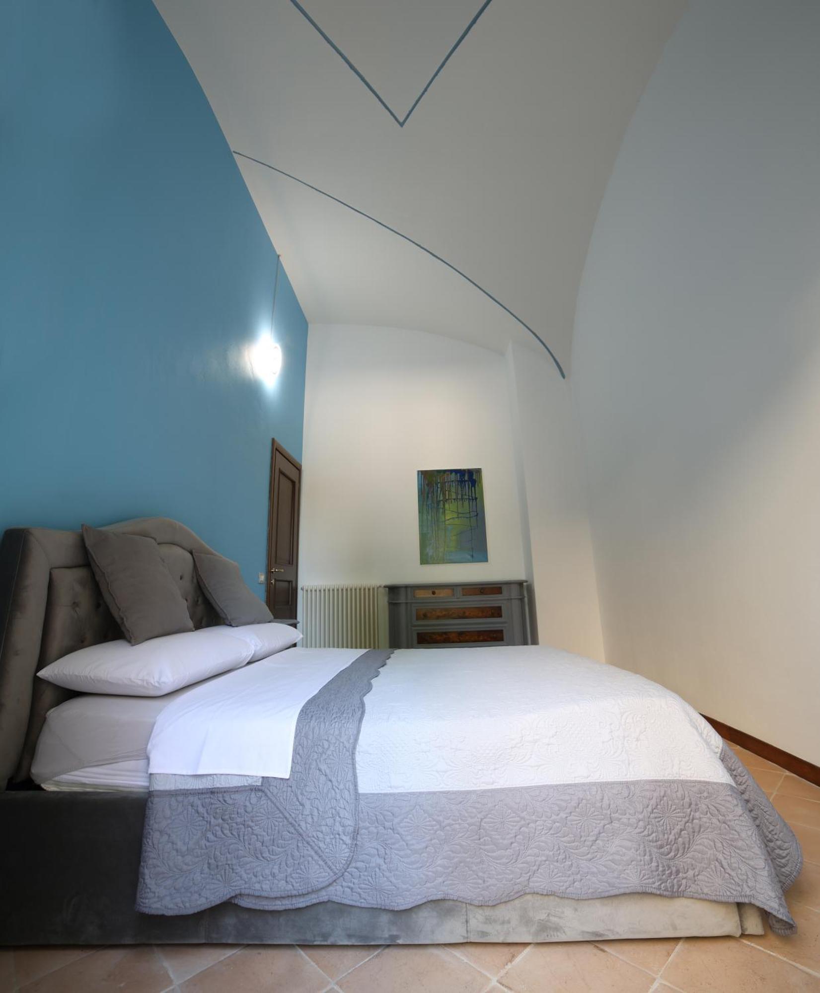 Ht Castello Di Campolongo Aparthotel Valfabbrica Exterior photo